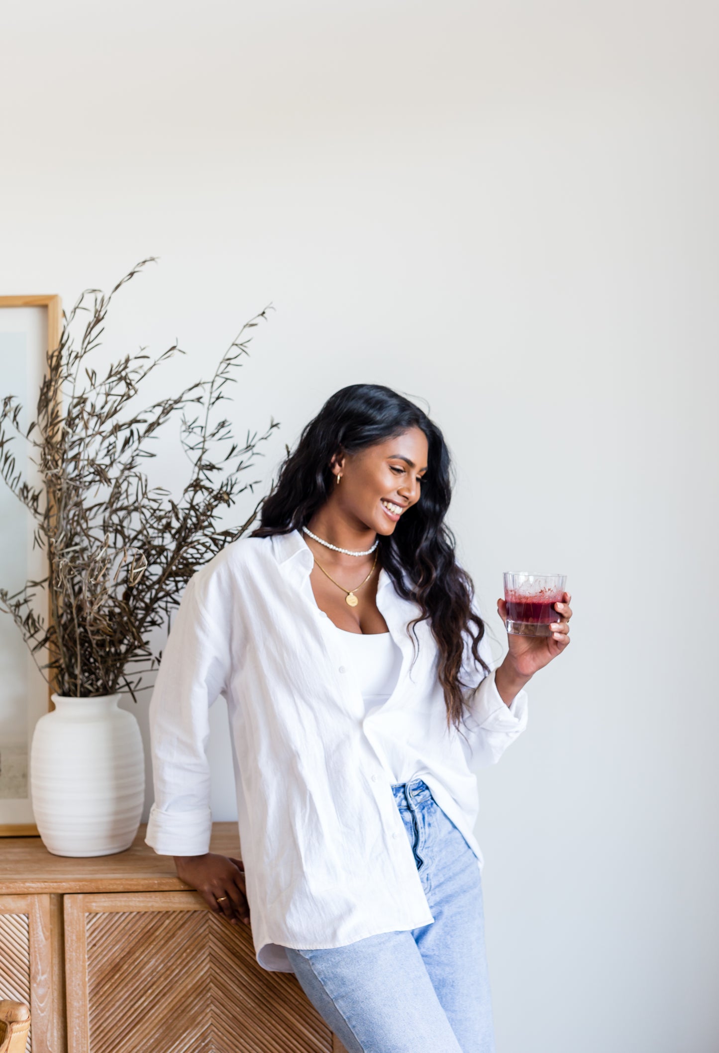women drinking beetroot juice